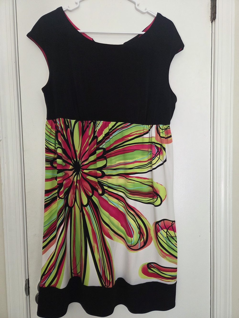 London Times Petites Floral Sleeveless Dress Size 14P Black Pink Green Keyhole